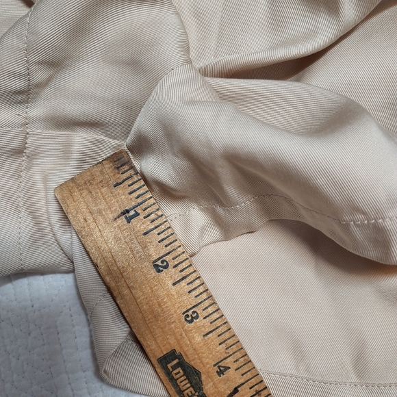 Cupcakes & Cashmere stretch waist flowy shorts - Picture 9 of 10